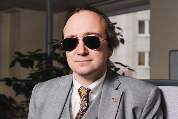 Хакер Алексей Смирнов — о том, кто взламывает аккаунты простых людей и как этого избежать