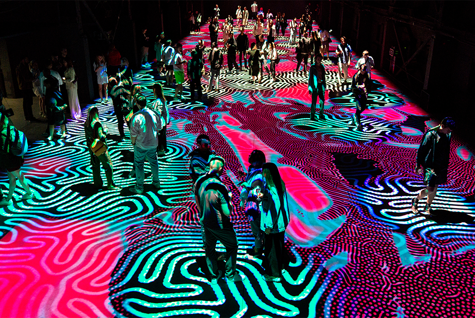 Открытие инсталляции IN TO в пространстве ЦЕХ * 