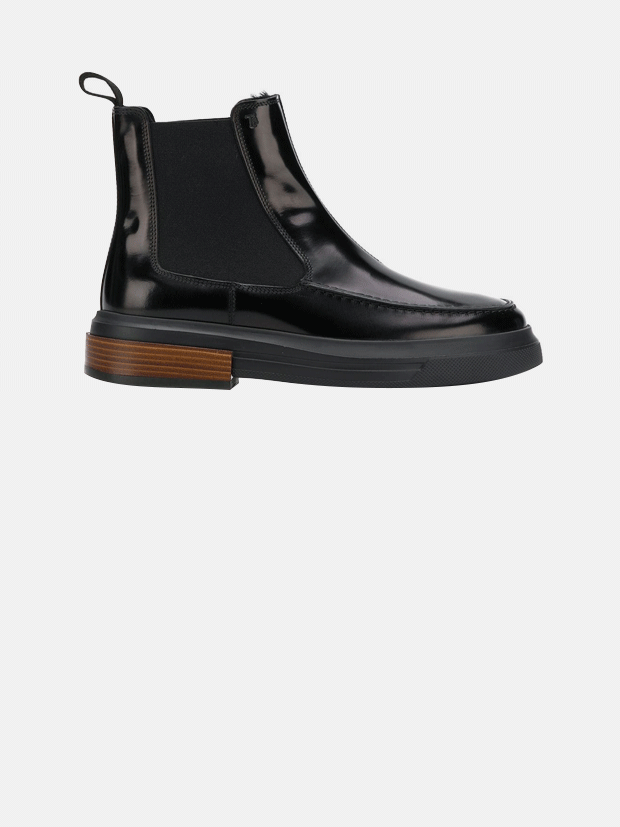 Скидки до 50 % на Farfetch, Ssense и Luisaviaroma